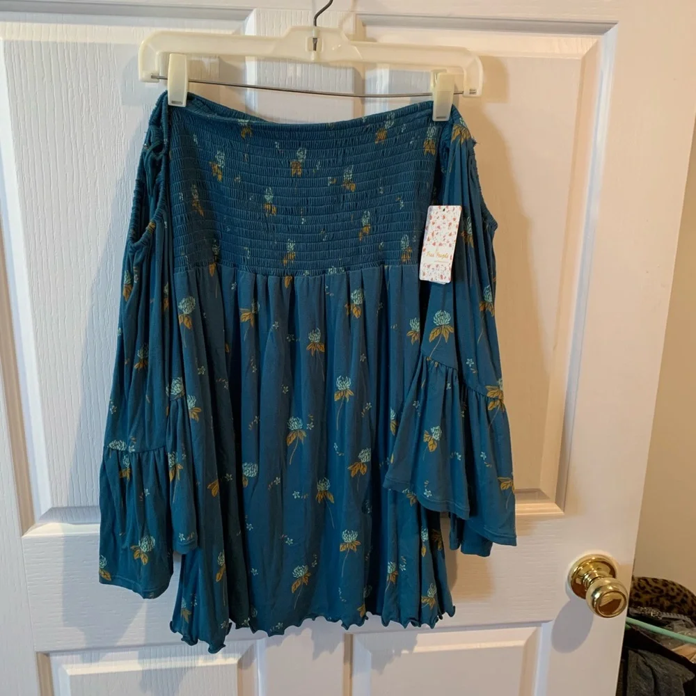 Free People top new with tags - Picture 1 of 5